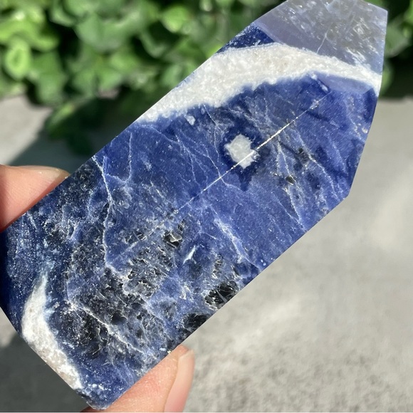 Sodalite Crystal Tower - Picture 16 of 17